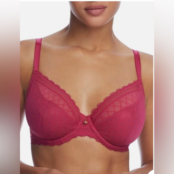 Chantelle Deep Pink Lace Bra with Underwire, Size 30DD (US/UK) - Picture 1 of 12